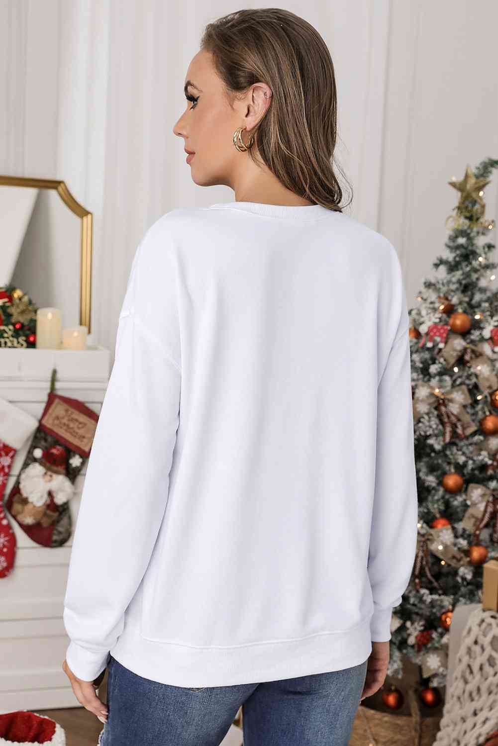 SANTA'S FAVORITE MAMA Graphic Sweatshirt