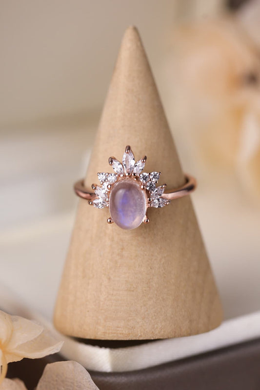 High Quality Natural Moonstone 18k rose gold ring