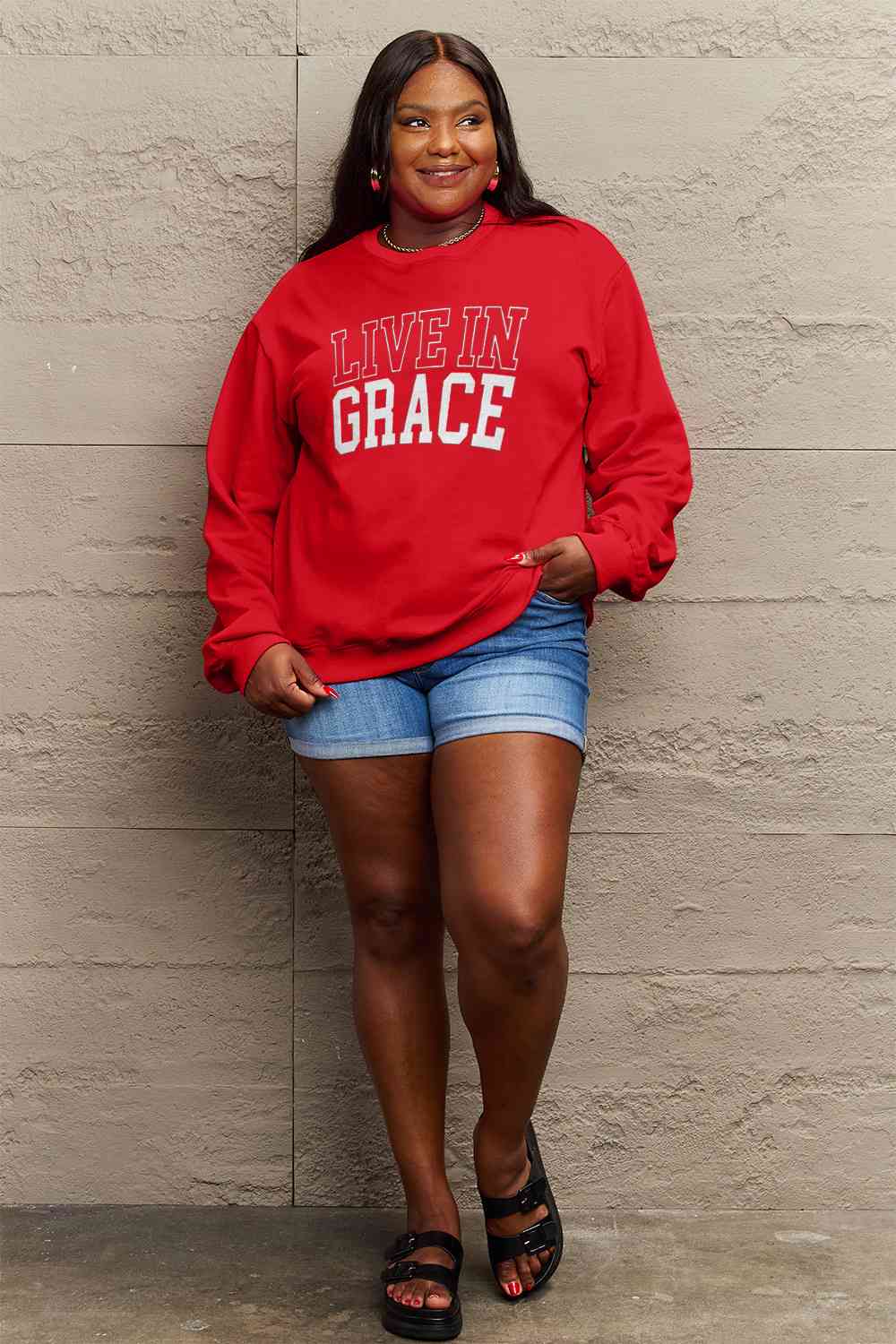 LIVE IN GRACE Graphic Sweatshirt