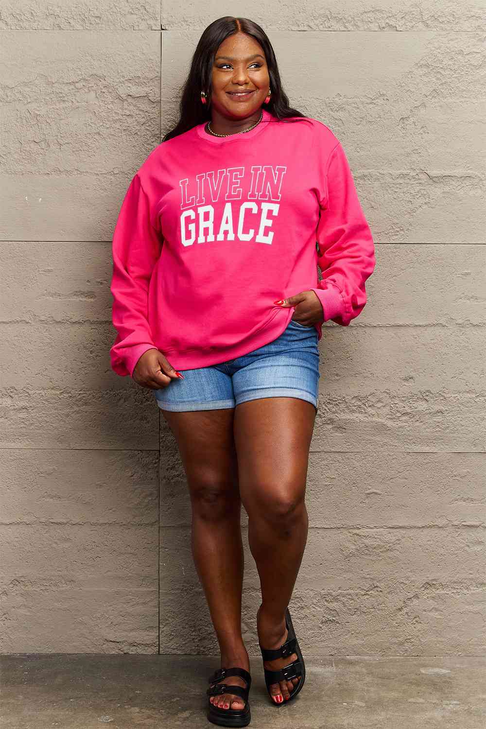 LIVE IN GRACE Graphic Sweatshirt